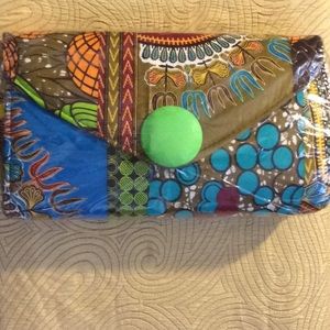New, Large Authentic African Ankara green button